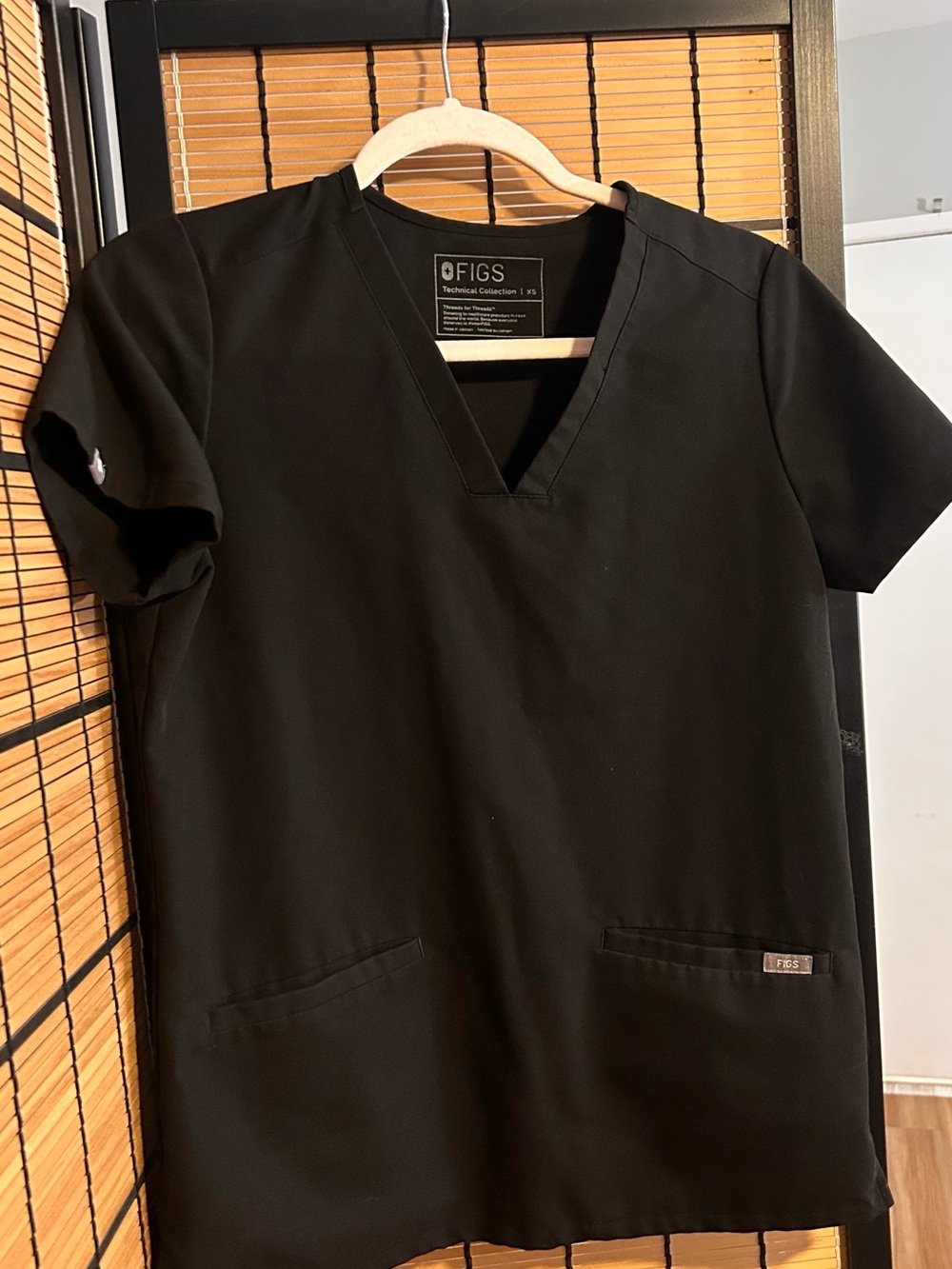 FIGS Casma Scrub Top Black (XS)